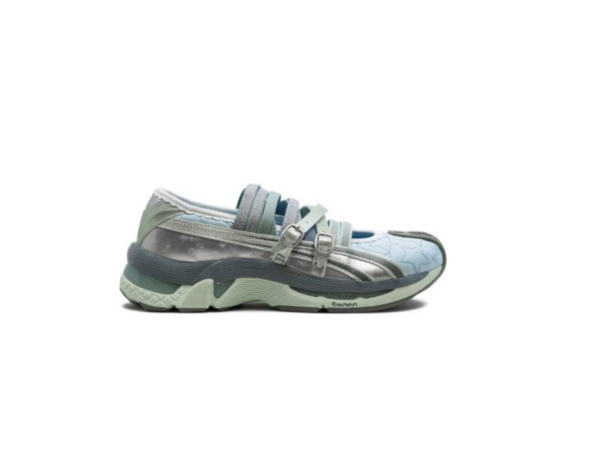 27-2-76-1.png ASICS Gel-Lokros Heaven by Marc Jacobs Kiko Kostadinov Faded Denim