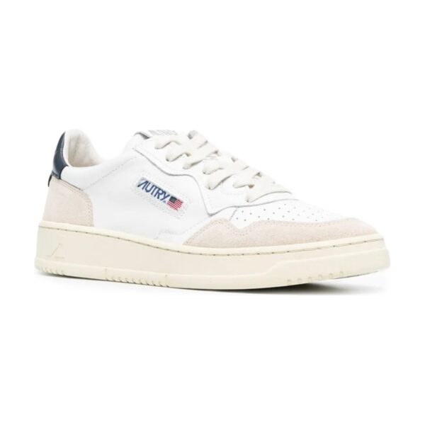 Autry Classic White Black | STYLO