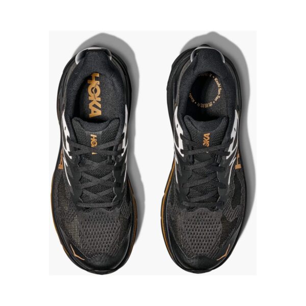 Hoka Challenger 8 Black/Gold | STYLO