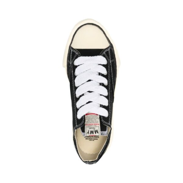 Maison Mihara Black beige | STYLO
