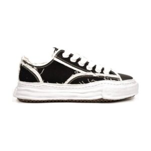 Maison Mihara Black White | STYLO
