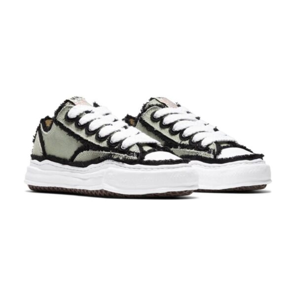 Maison Mihara Green Maison Mihara Green | STYLO