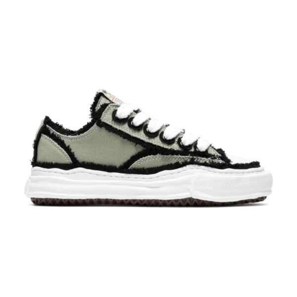 Maison Mihara Green Maison Mihara Green | STYLO