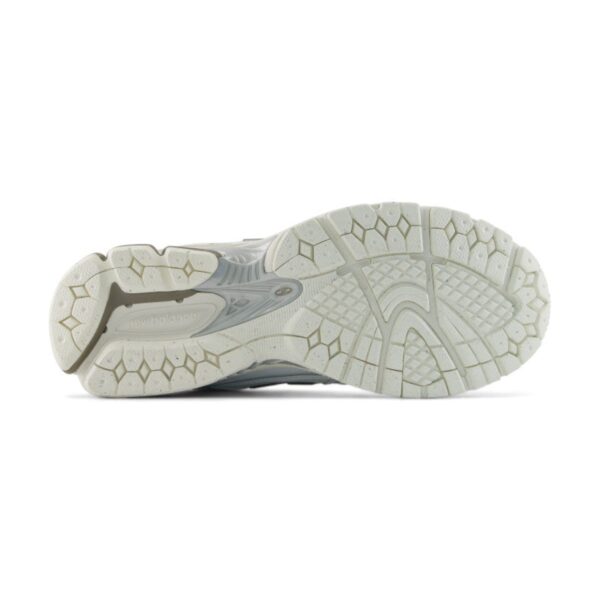 New Balance 1906R White Arid Stone New Balance 1906R White Arid Stone | STYLO