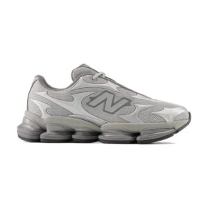 New Balance 2000 Silver Metallic | STYLO