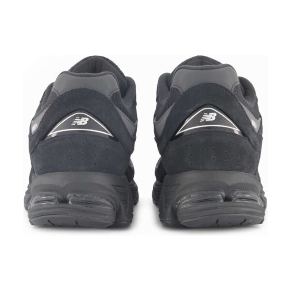 New Balance 2002R Black Silver New Balance 2002R Black Silver | STYLO