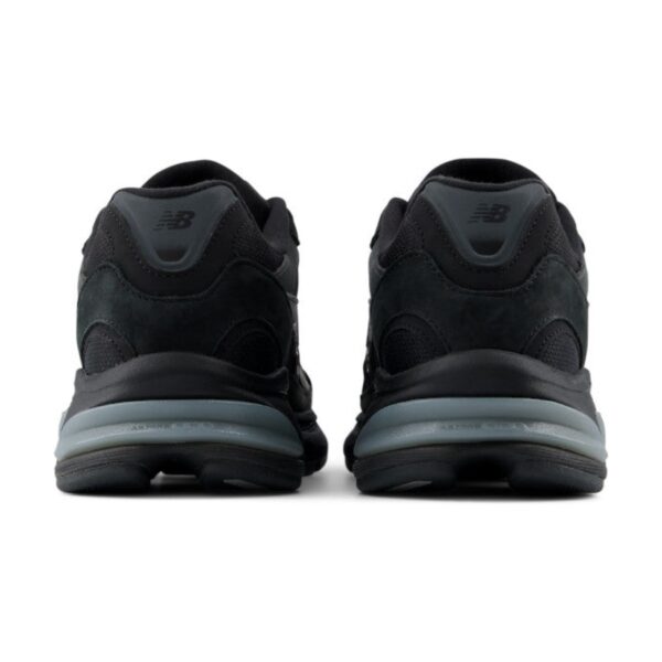 New Balance 2010 Black New Balance 2010 Black | STYLO