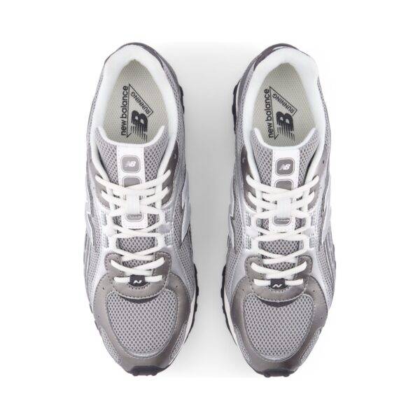 New Balance 204L Dark Silver Metallic New Balance 204L Dark Silver Metallic | STYLO