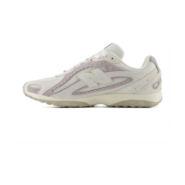 New Balance 204L Reflection Truffle Salt New Balance 204L Reflection Truffle Salt | STYLO