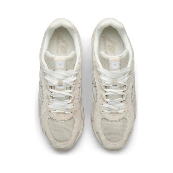 New Balance 204L Sea Salt New Balance 204L Sea Salt | STYLO