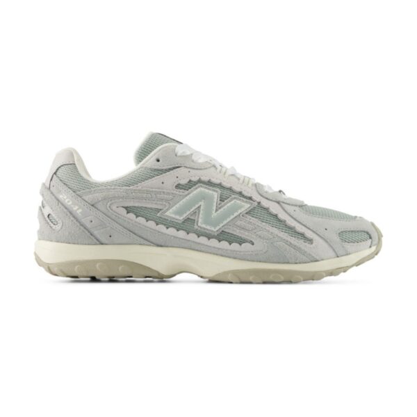New Balance 204L Silver Grey | STYLO