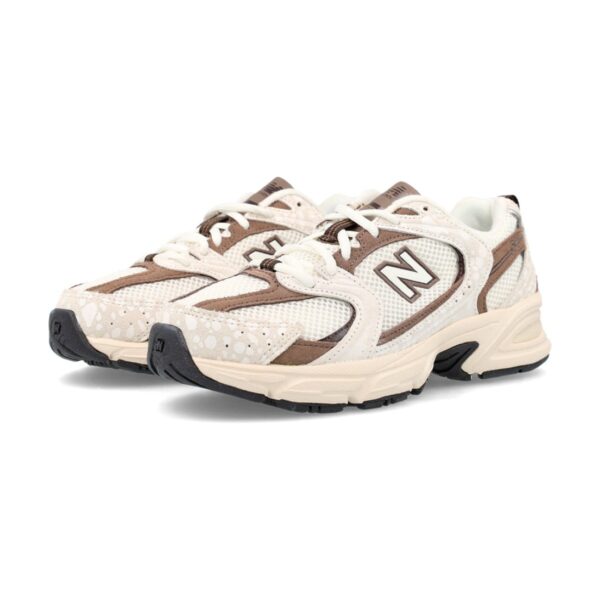 New Balance 530 Cream Brown | STYLO