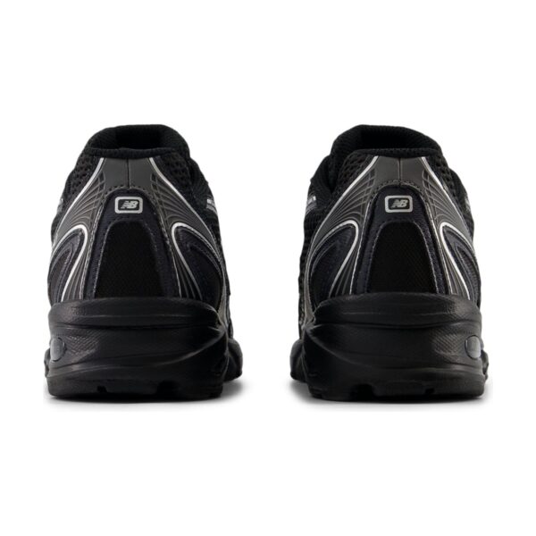 New Balance 740 Black Silver Metallic | STYLO