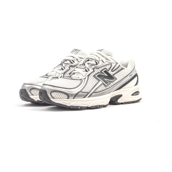 New Balance 740 Sea Salt Black Silver Metallic New Balance 740 Sea Salt Black Silver Metallic | STYLO