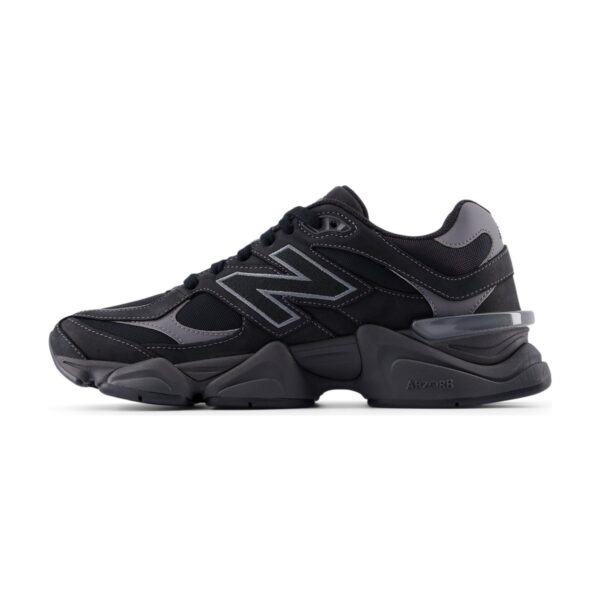 New Balance 9060 Mono Black | STYLO