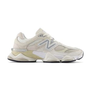 New Balance 9060 Sea Salt Moonbeam | STYLO