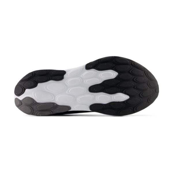 New Balance Fresh Foam 520v9 Black White New Balance Fresh Foam 520v9 Black White | STYLO