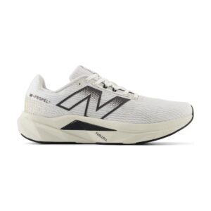 New Balance FuelCell Propel v5 White Black Cement New Balance FuelCell Propel v5 White Black Cement | STYLO