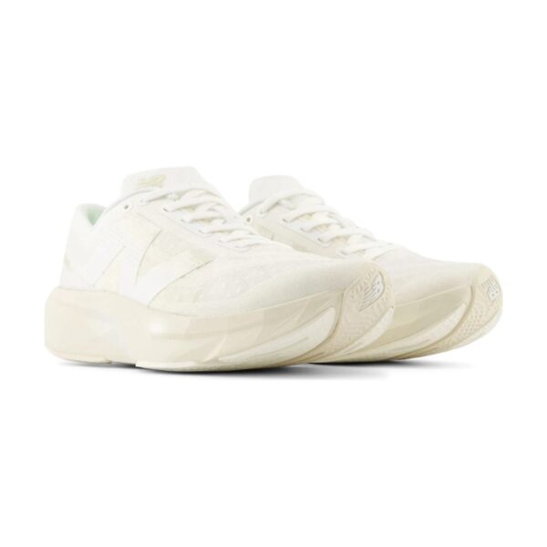 New Balance FuelCell Rebel v4 White Linen | STYLO