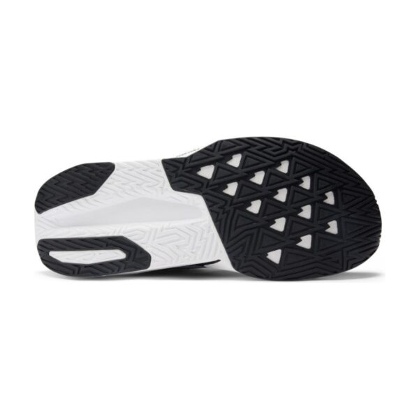 New Balance FuelCell Rebel v5 Black White Silver Metallic New Balance FuelCell Rebel v5 Black White Silver Metallic | STYLO
