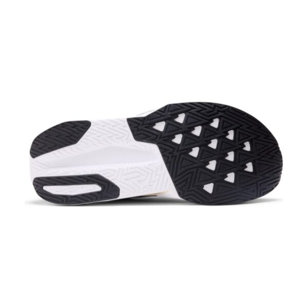 New Balance FuelCell Rebel v5 Grey Matter Linen White New Balance FuelCell Rebel v5 Grey Matter Linen White | STYLO