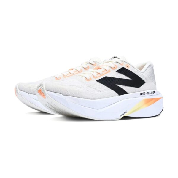 New Balance FuelCell SuperComp Trainer v3 White/Orange New Balance FuelCell SuperComp Trainer v3 White/Orange | STYLO