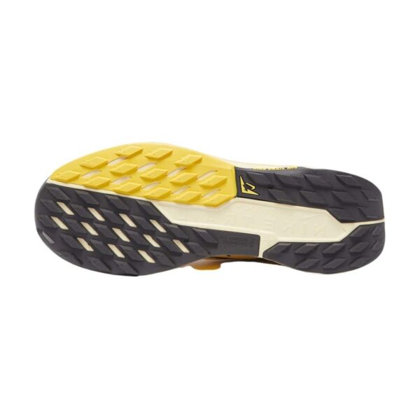 Nike Pegasus Trail 5 Saturn Gold/White Nike Pegasus Trail 5 Saturn Gold/White | STYLO