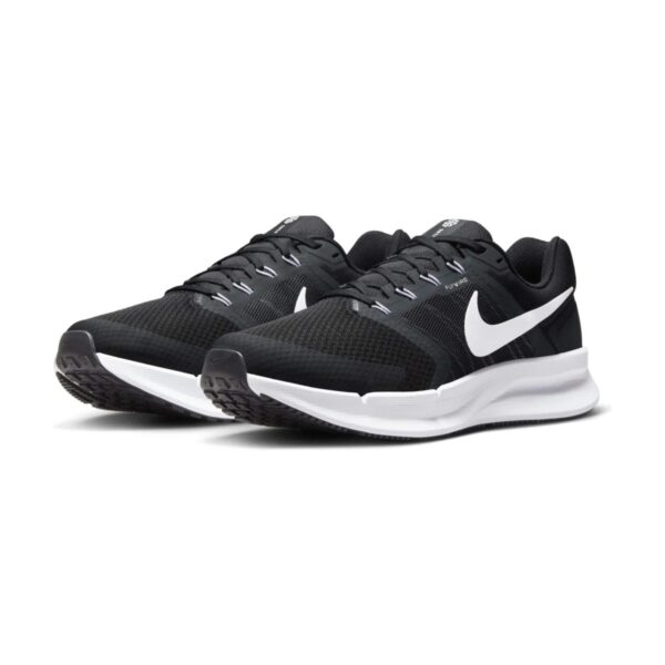 Nike Run Swift 3 Black White | STYLO