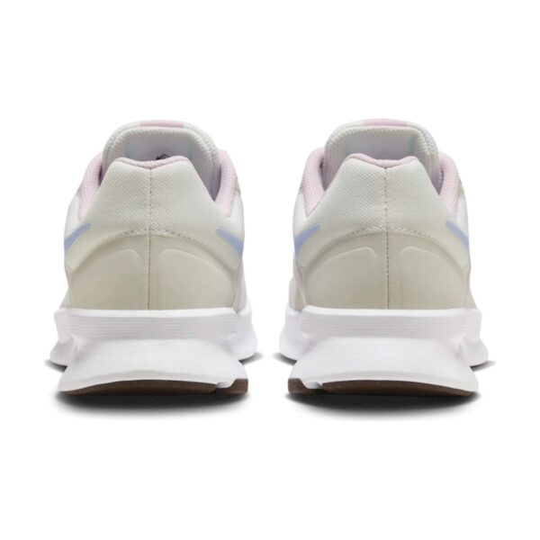 Nike Run Swift 3 White Nike Run Swift 3 White | STYLO