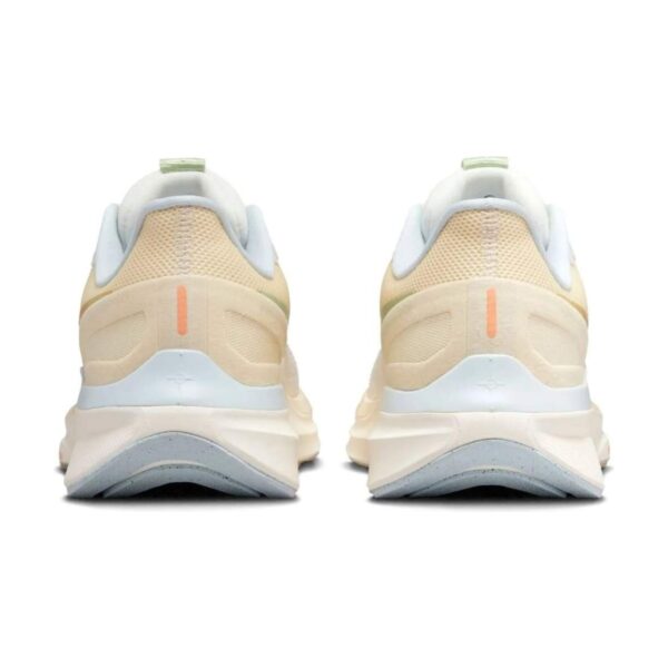 Nike Structure 25 Sail Buff Gold Nike Structure 25 Sail Buff Gold | STYLO
