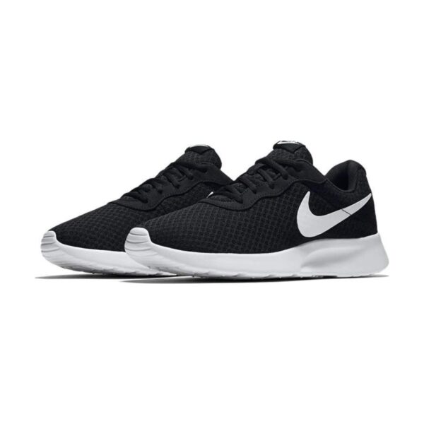 Nike Tanjun Black | STYLO