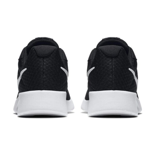 Nike Tanjun Black | STYLO