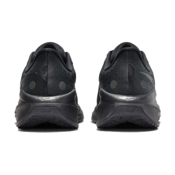 Nike Vomero 17 Black | STYLO