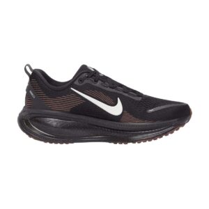 Nike Vomero 18 Black | STYLO