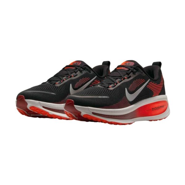 Nike Vomero 18 Black/Red | STYLO