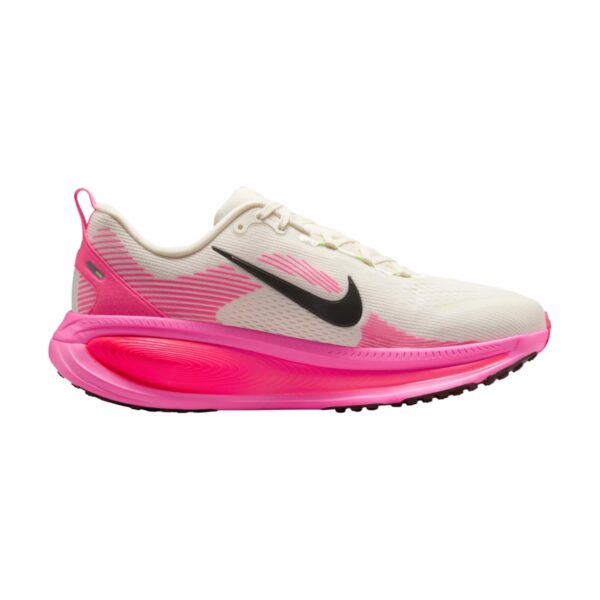 Nike Vomero 18 Road Running Shoes Sail Hyper Pink Nike Vomero 18 Road Running Shoes Sail Hyper Pink | STYLO