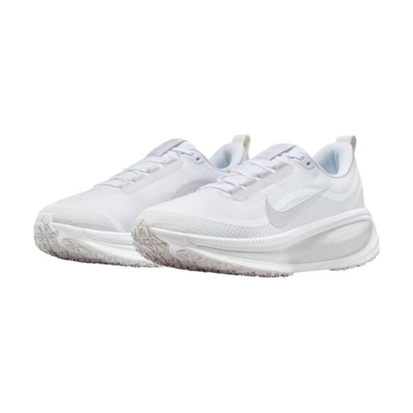 Nike Vomero 18 Road Running Shoes White/Pure Platinum | STYLO