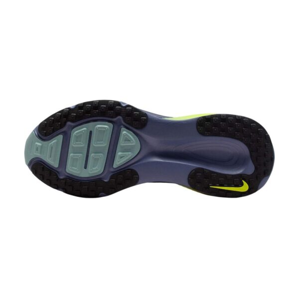 Nike Vomero 18 Seaweed | STYLO