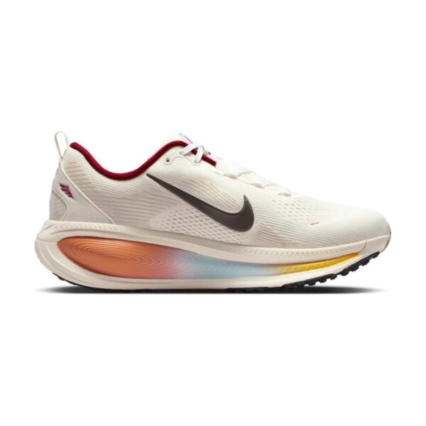 Nike Vomero 18 ‘White Dark Brown Phantom Gray | STYLO