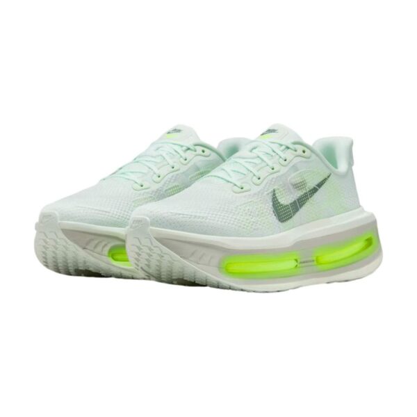 Nike Vomero Premium Road Running Shoes Light Green/Light Volt Nike Vomero Premium Road Running Shoes Light Green/Light Volt | STYLO