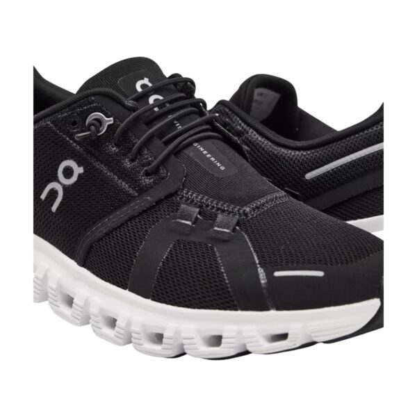 On Cloud 6 Running Shoes Black/White | STYLO