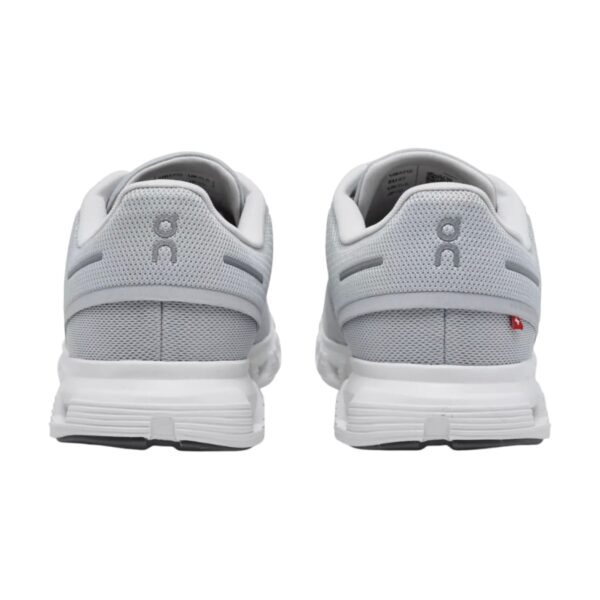 On Cloud 6 Running Shoes Glacier/White | STYLO