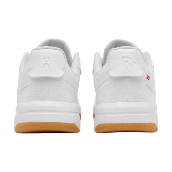 On Cloud The Roger Clubhouse Pro Tennis Shoes White/Ivory | STYLO