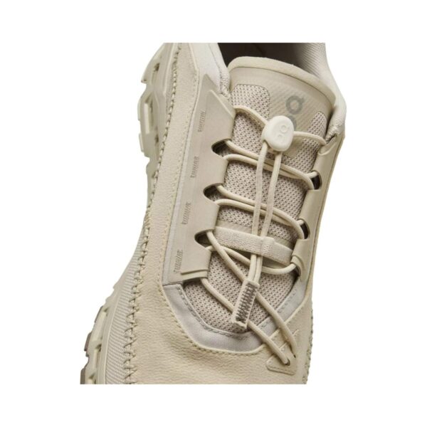 On Cloudaway 2 Running Shoes Sand/Ice | STYLO