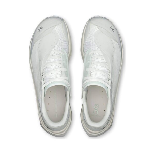 On Cloudboom Volt PAF White/Gale | STYLO