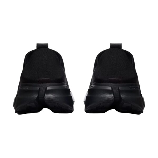 On Cloudsoma Moc Black | STYLO