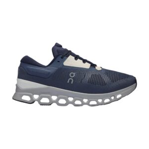 On Cloudstratus 3 Metal/Glacier | STYLO