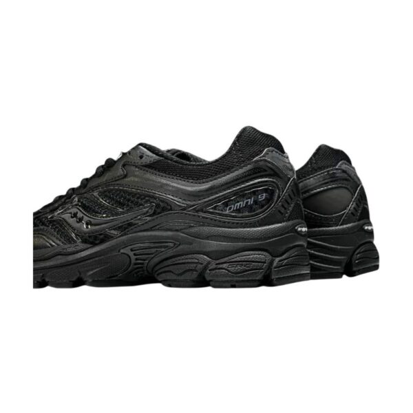 Saucony ProGrid Omni 9 Armor Black | STYLO