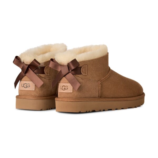 UGG Ultra Mini Bailey Bow Chestnut | STYLO